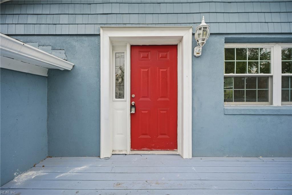 218 Bradford Avenue