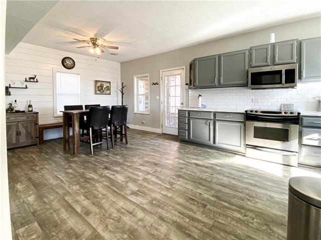 5677 S 2100 Road