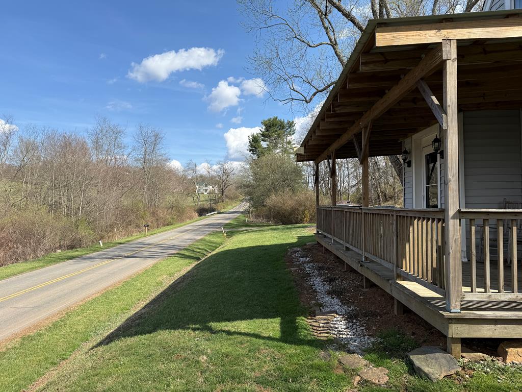 7414 Snake Creek Rd
