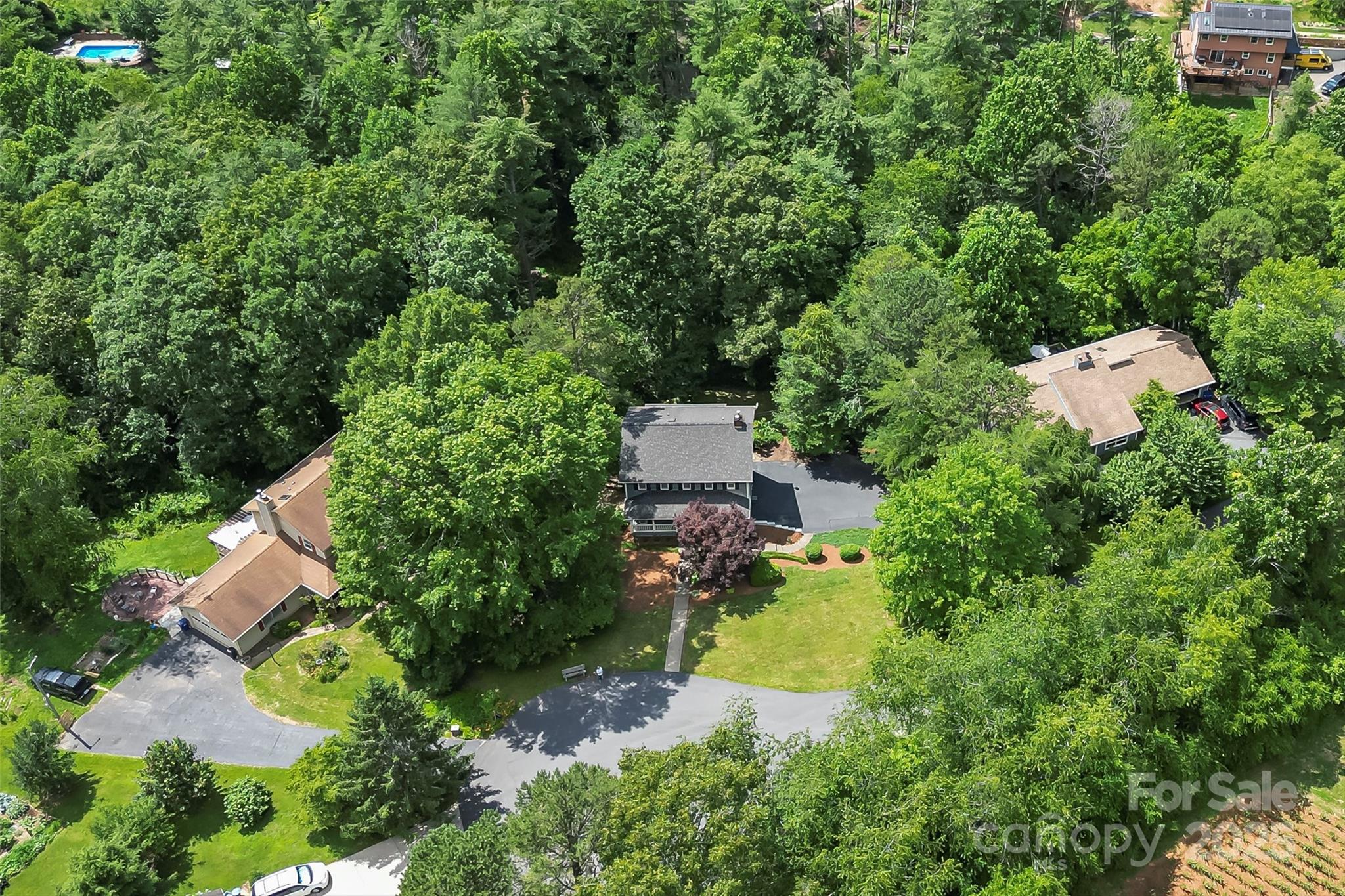 23 Forest Edge Drive