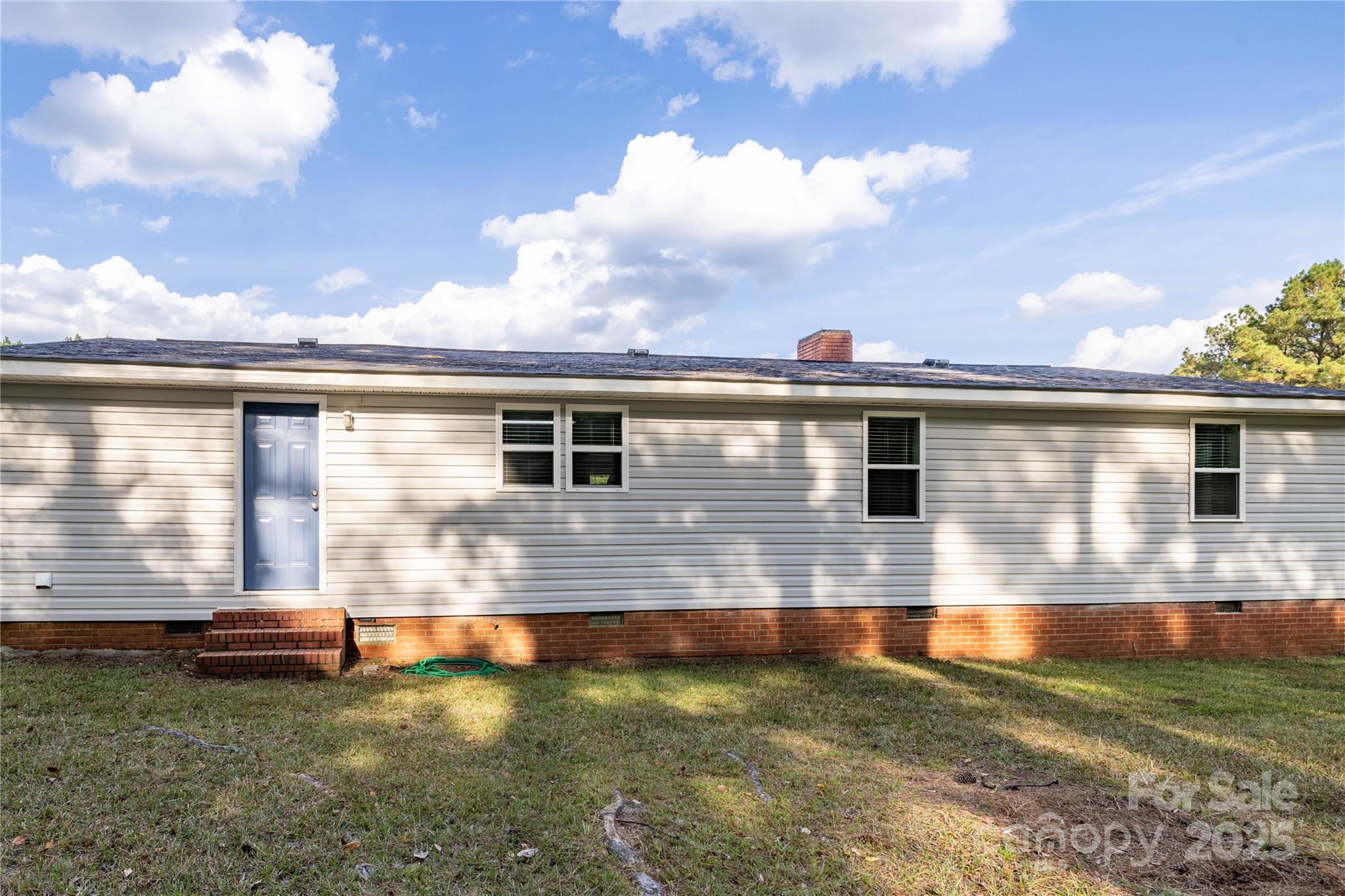 4207 Nc Hwy 73 Highway W