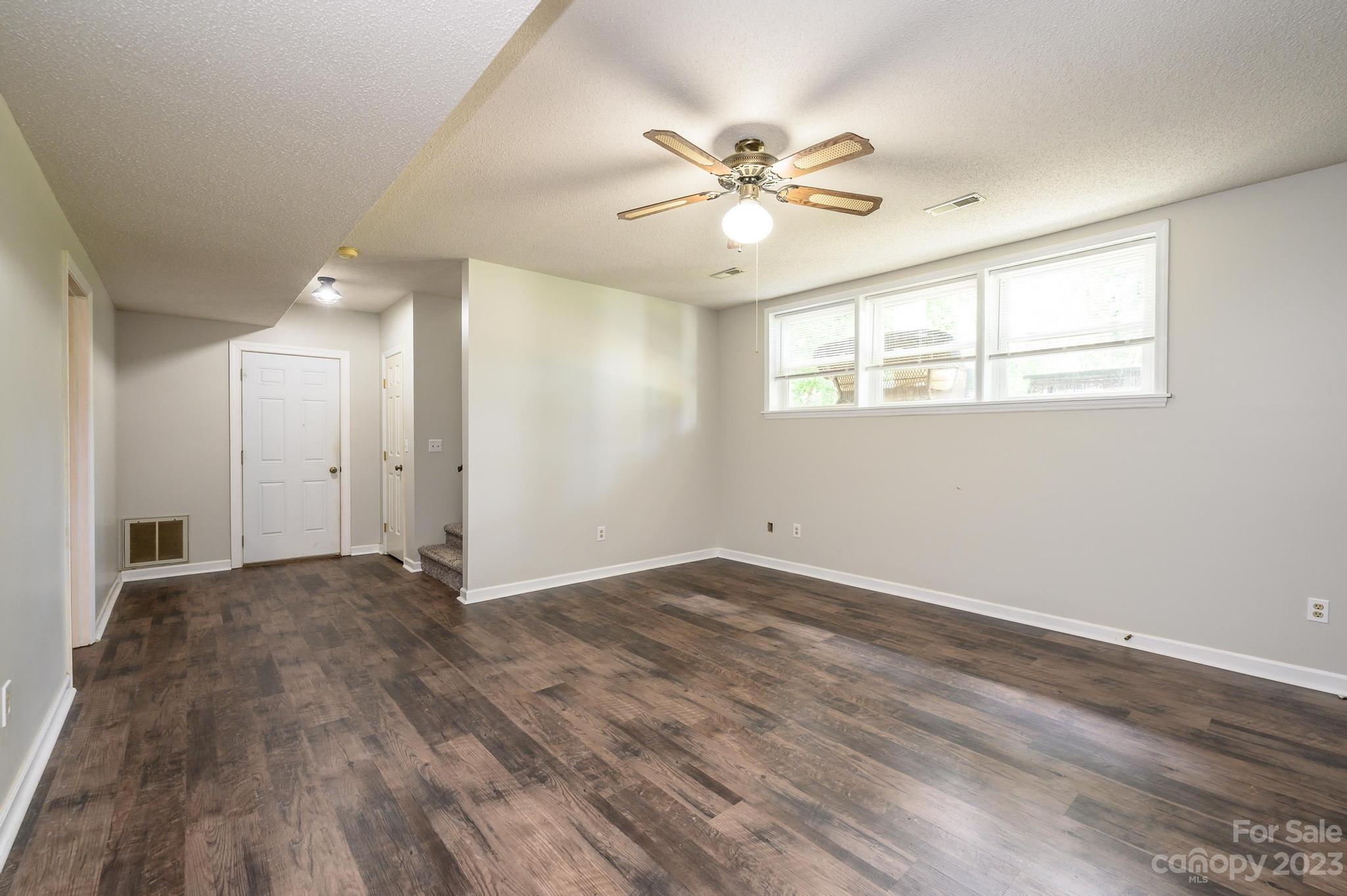 117 Windy Oaks Court