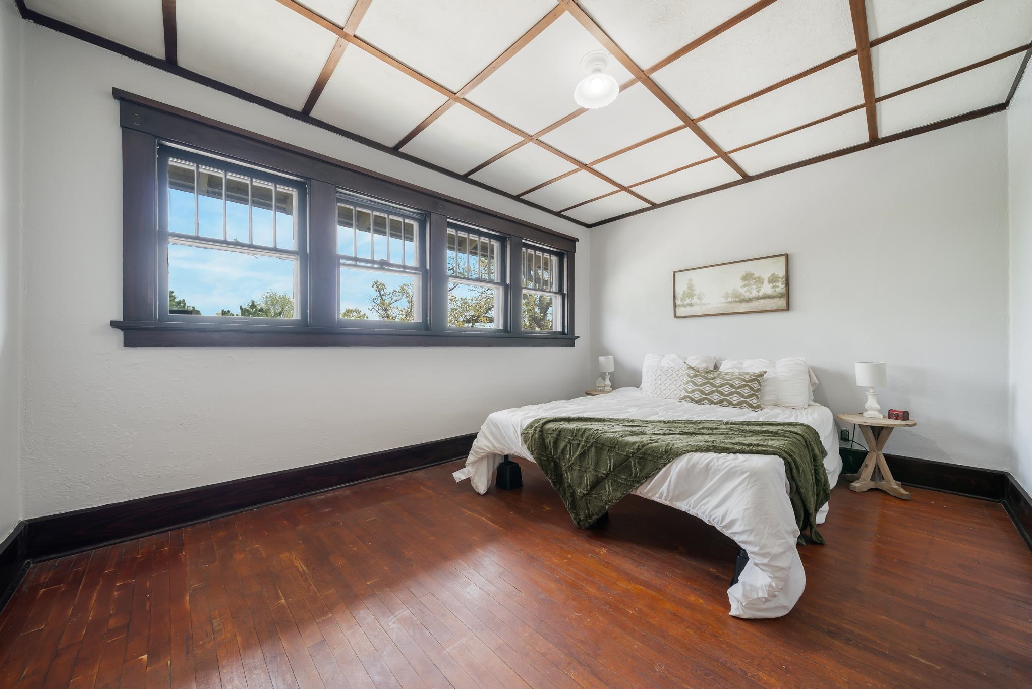 30 Oaklawn Avenue