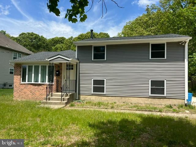 Fully remodeled split level living with Custom Chef's Kitchen, family room addition with NEW LVP throughout. Solid surface kitchen countertops with NEW S.S. appliances. Upstairs offers 2 full sized bedrooms with ample closets and a newer full bathroom. Lower level offers 3rd bedroom an additional family room or game room with entry door to a full sized basement. Large deck overlooks panoramic grounds. Make this beauty yours today