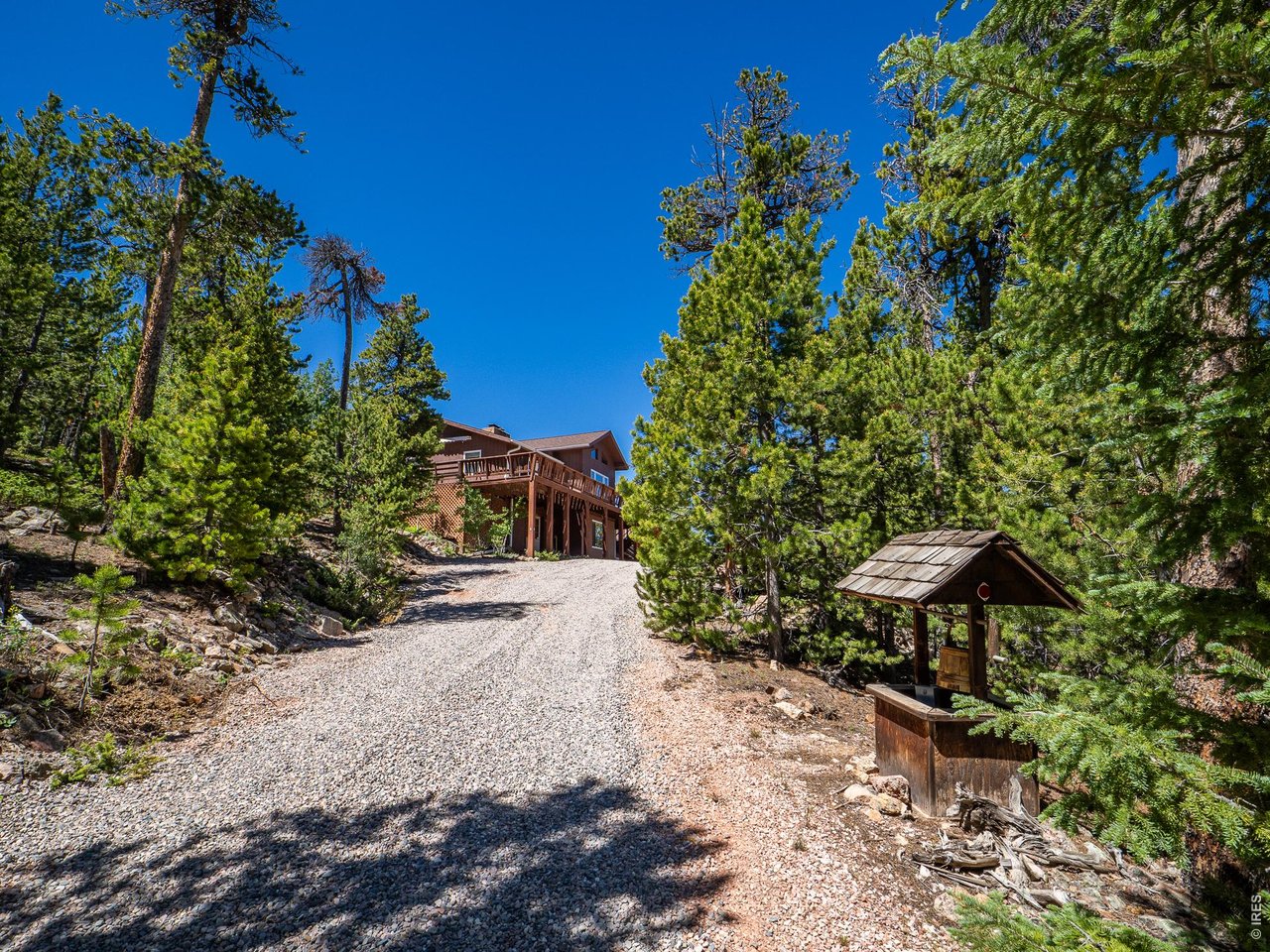 1847 Shoshoni Dr