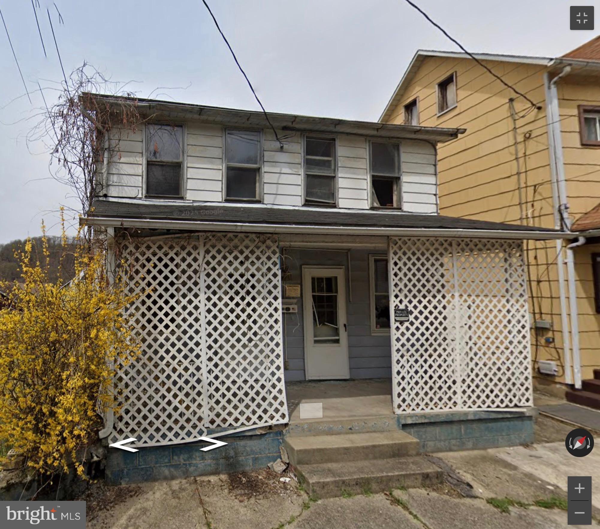 1191 Rdg Ave  