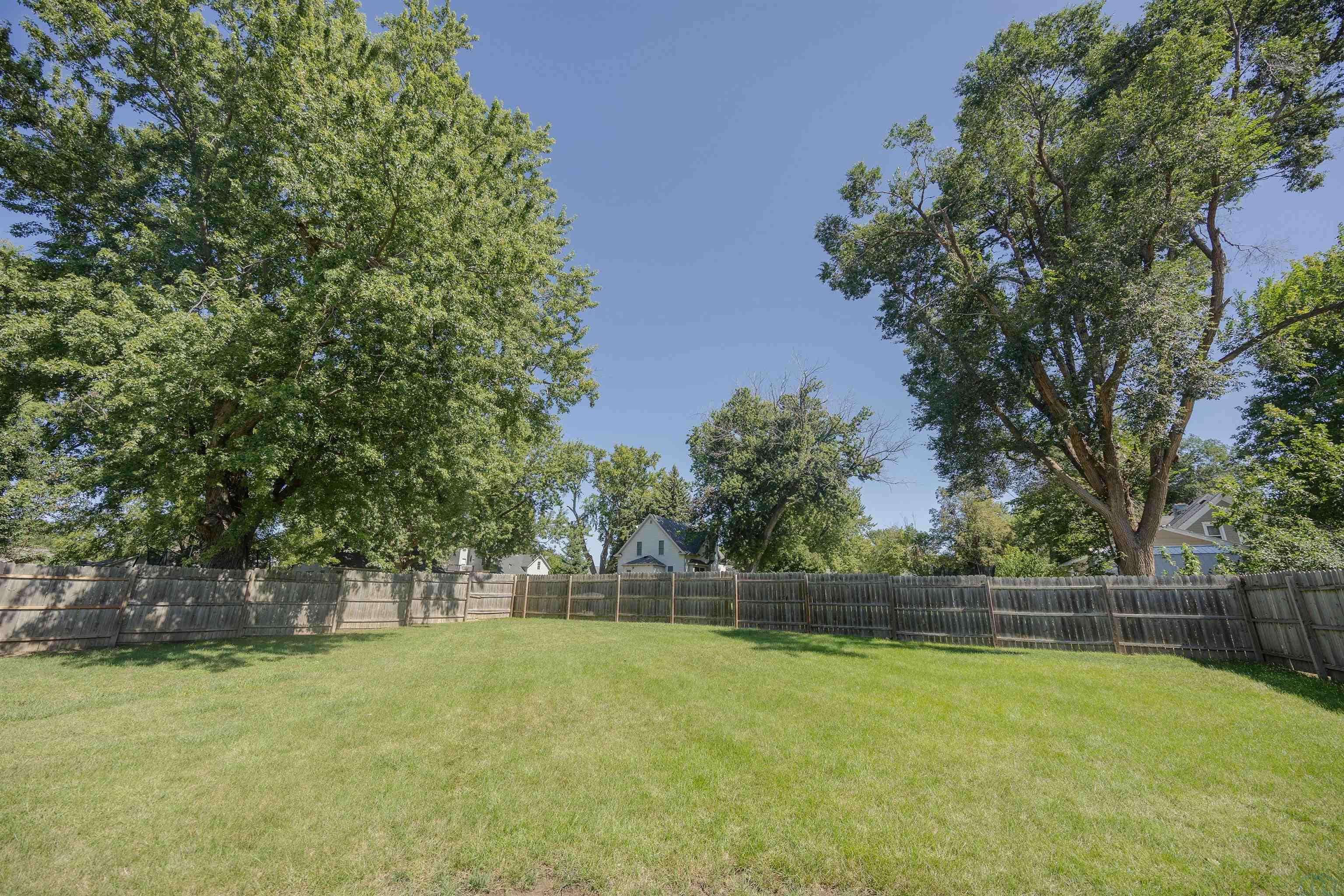120 2nd Avenue Ne