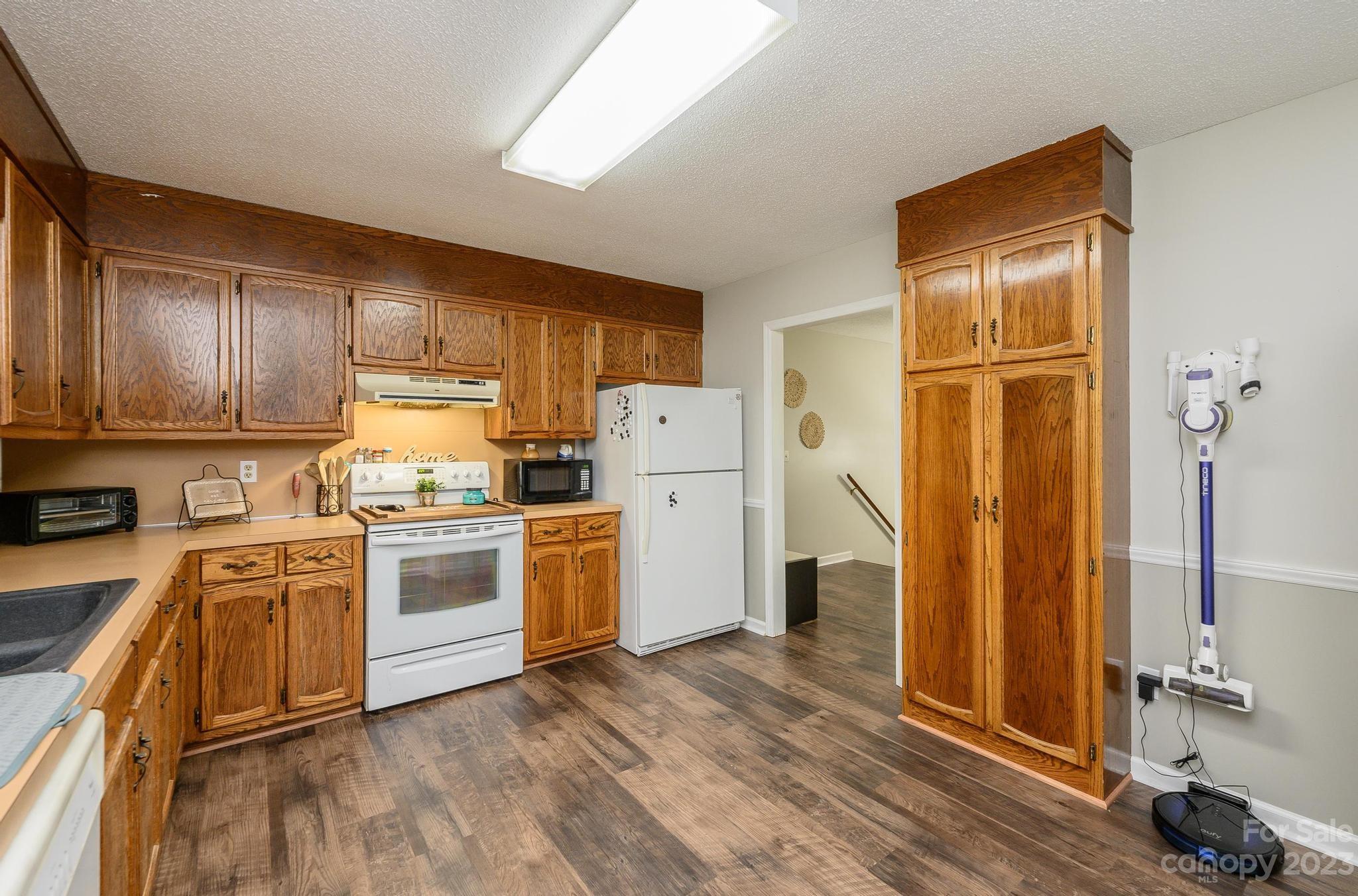 117 Windy Oaks Court