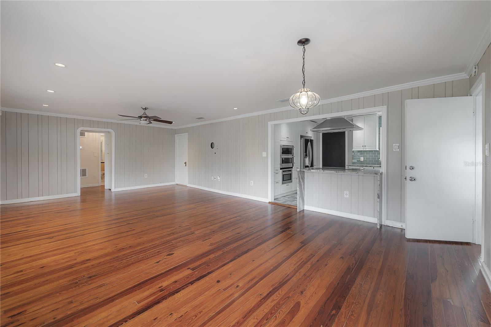 1303 E Clifton Street