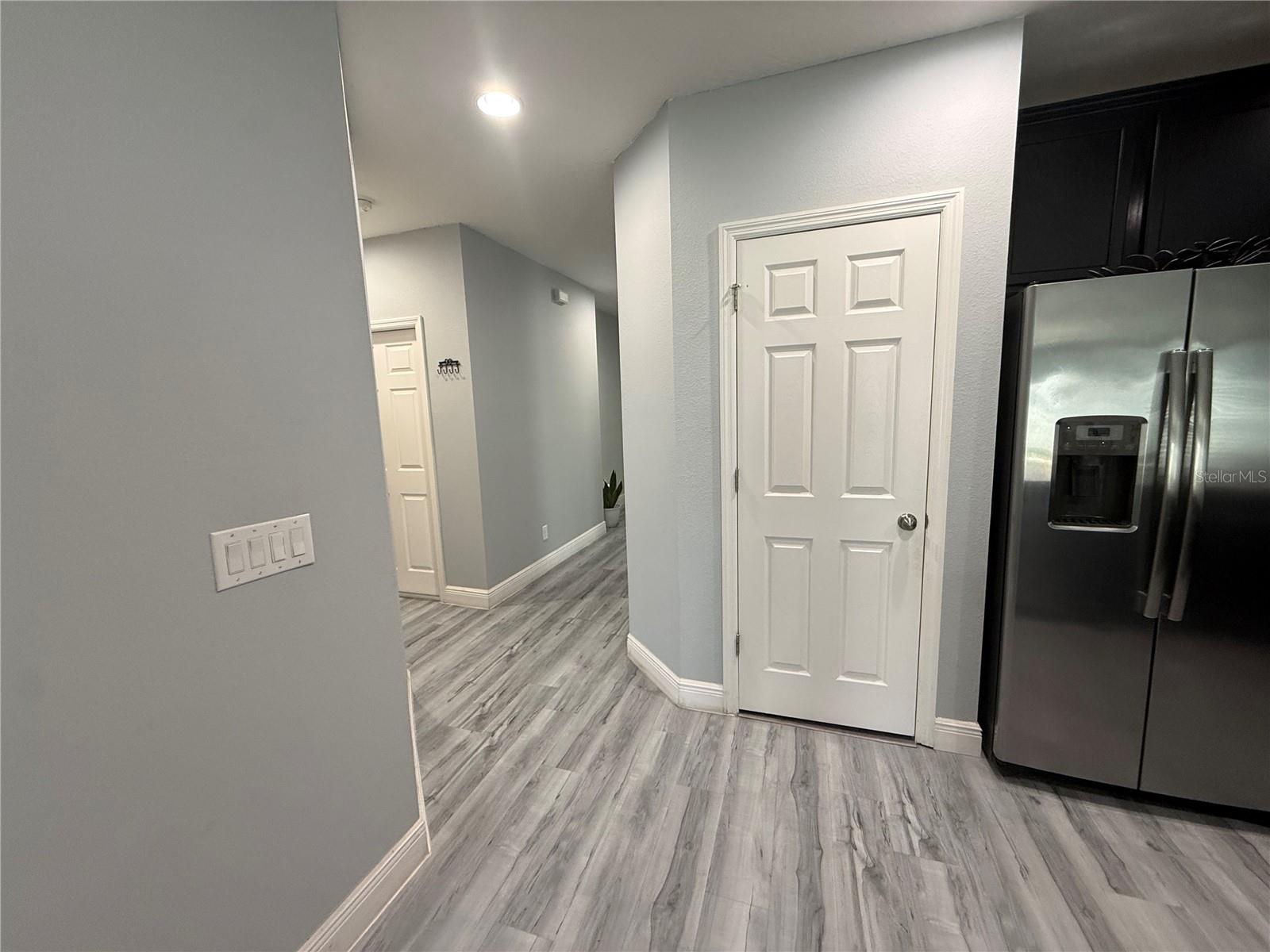 2600 Wadeview Loop