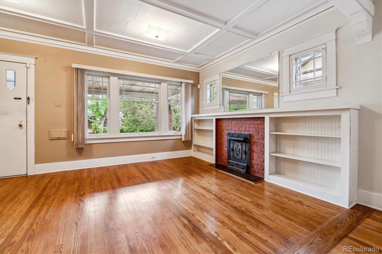 869 S Williams Street