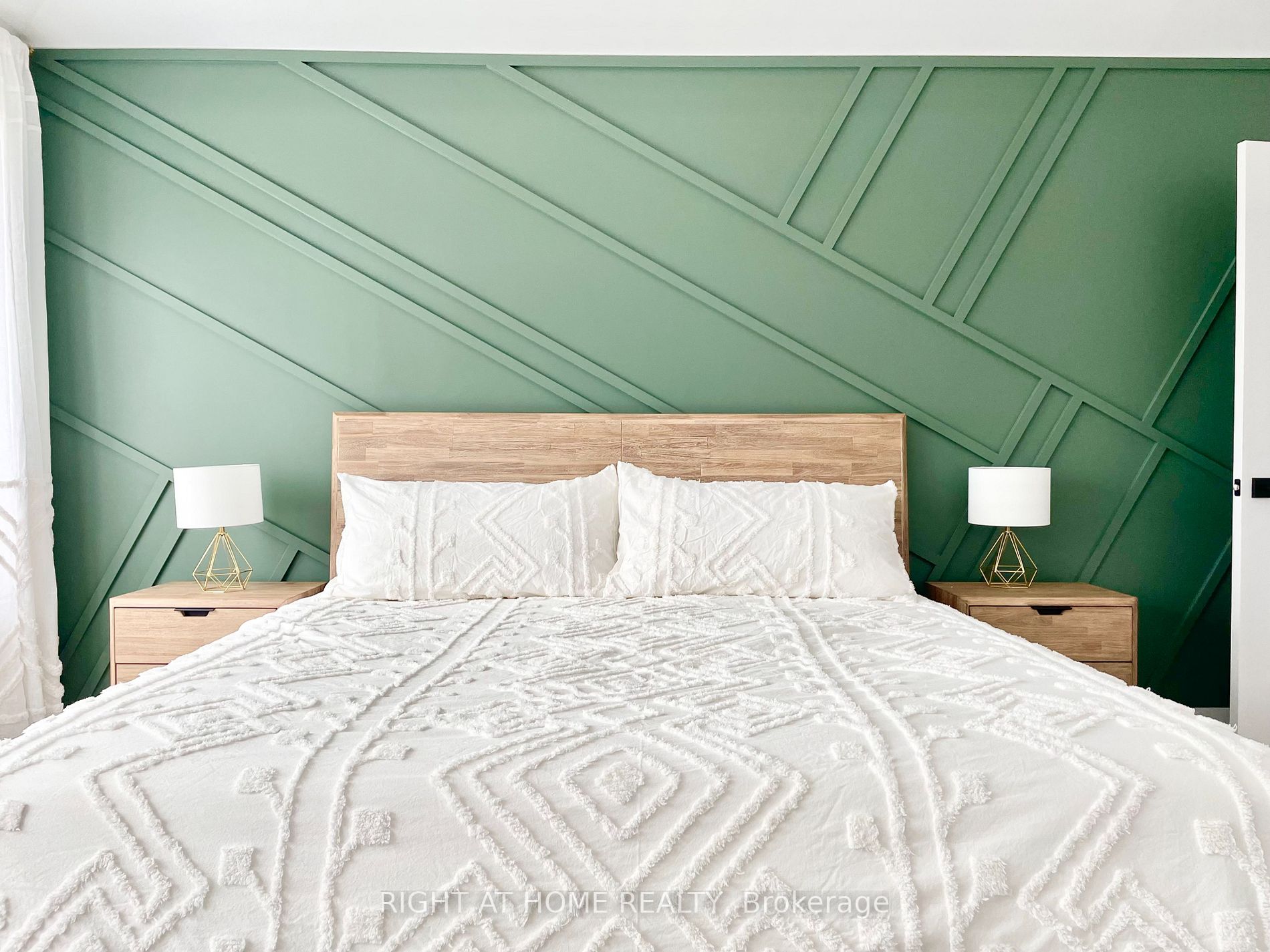 114 Black Willow Cres