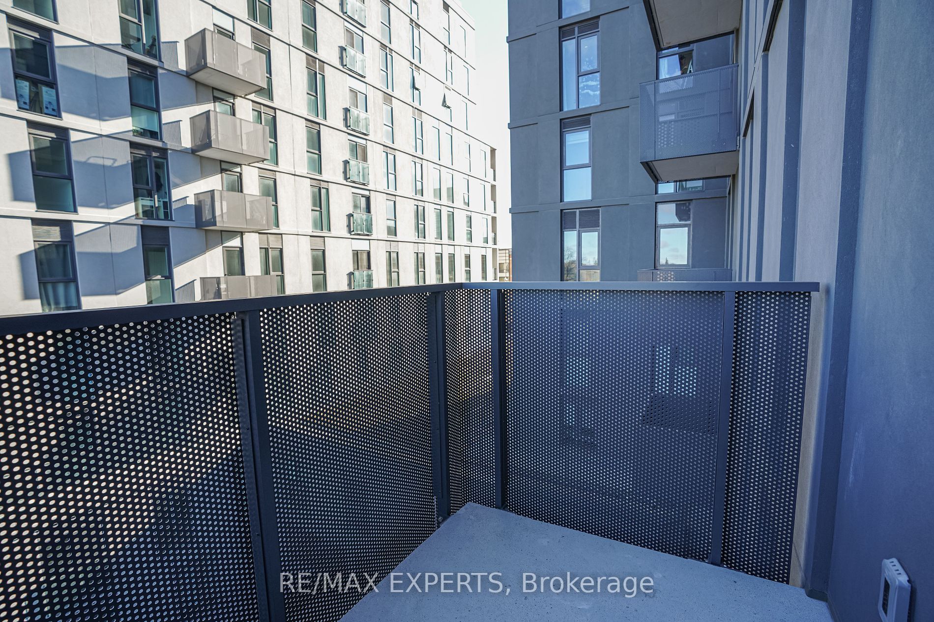500 Wilson Ave 532