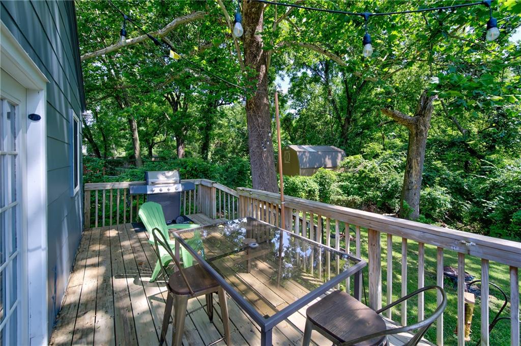 5519 NW Meadowvale Drive