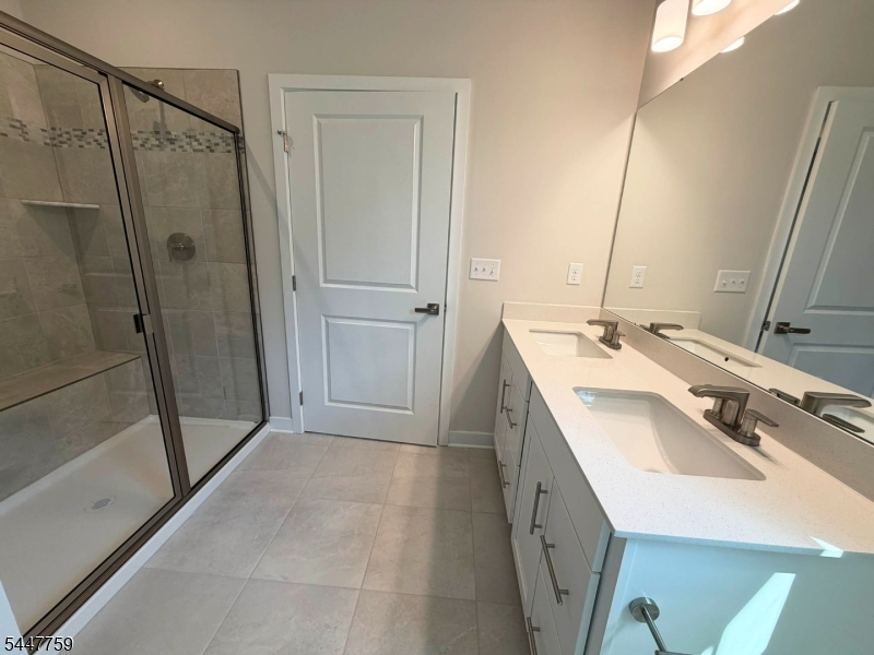 40 Thomas Knoll Blvd — photo 12 of 30