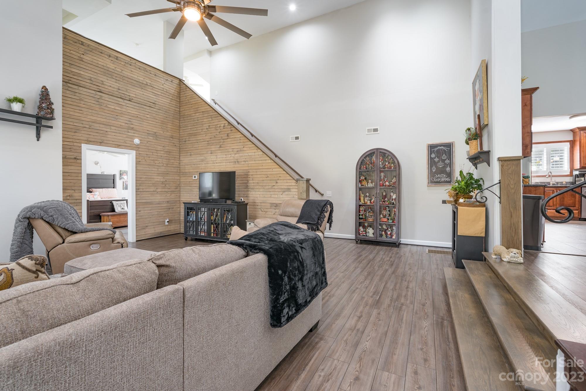 49452 River Run Road