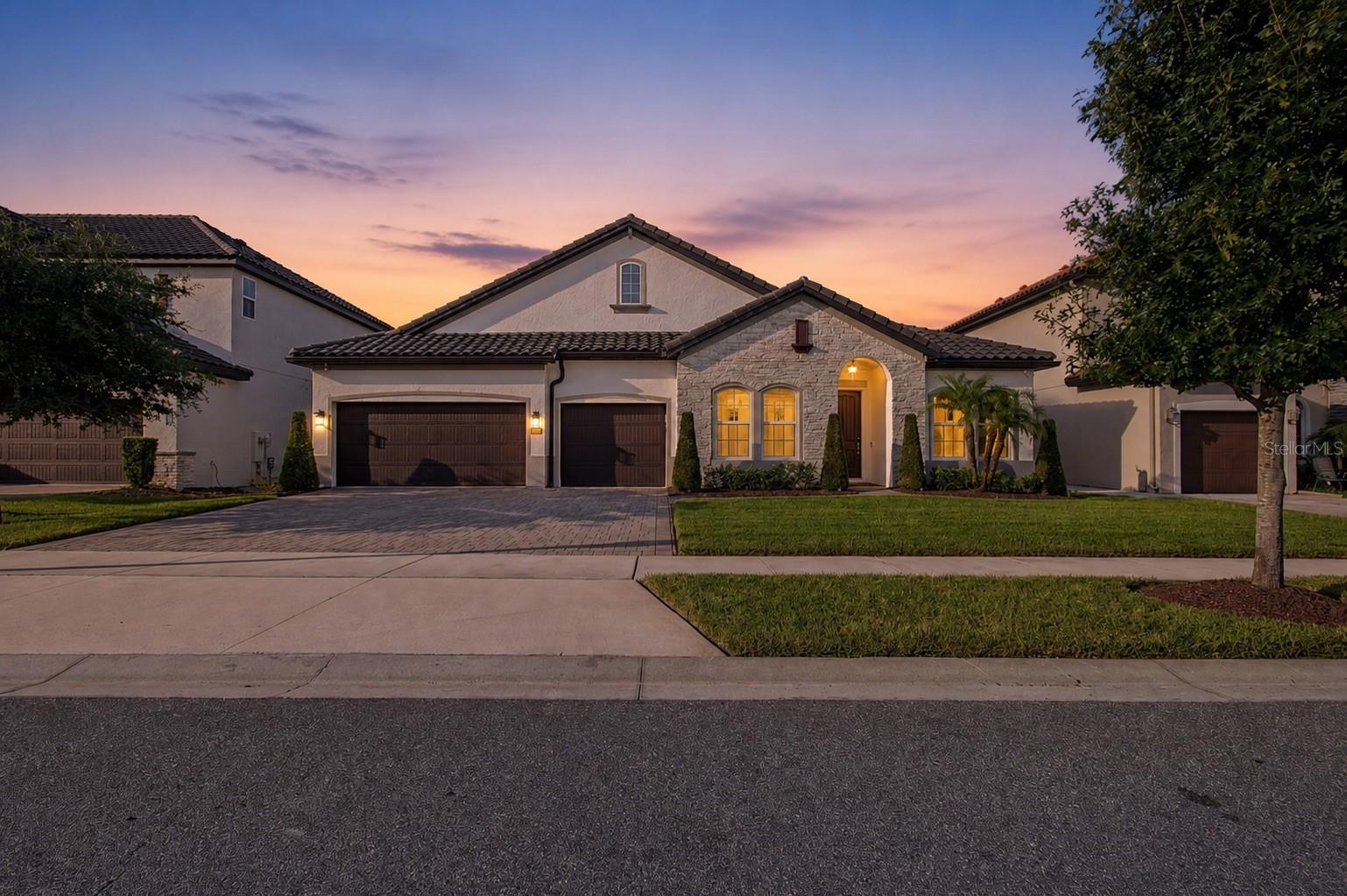 8037 Ludington Circle, Orlando, FL