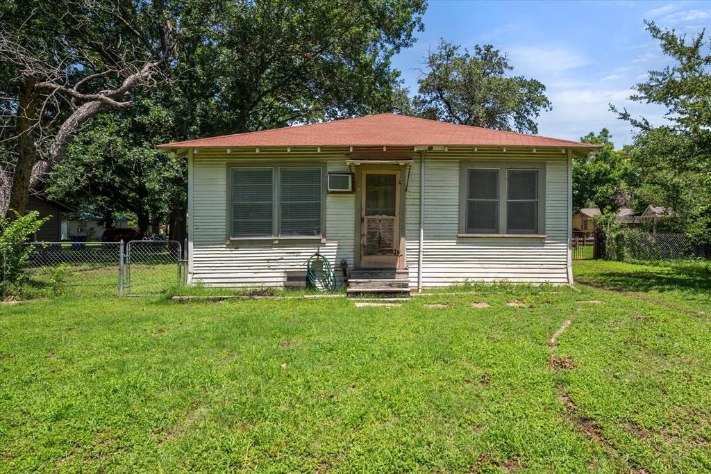 115 Woodland Avenue
