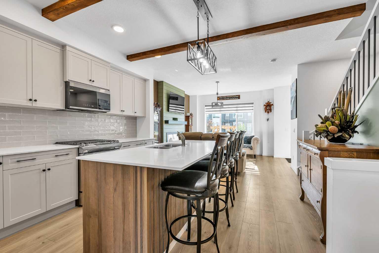 7 Emberside Park