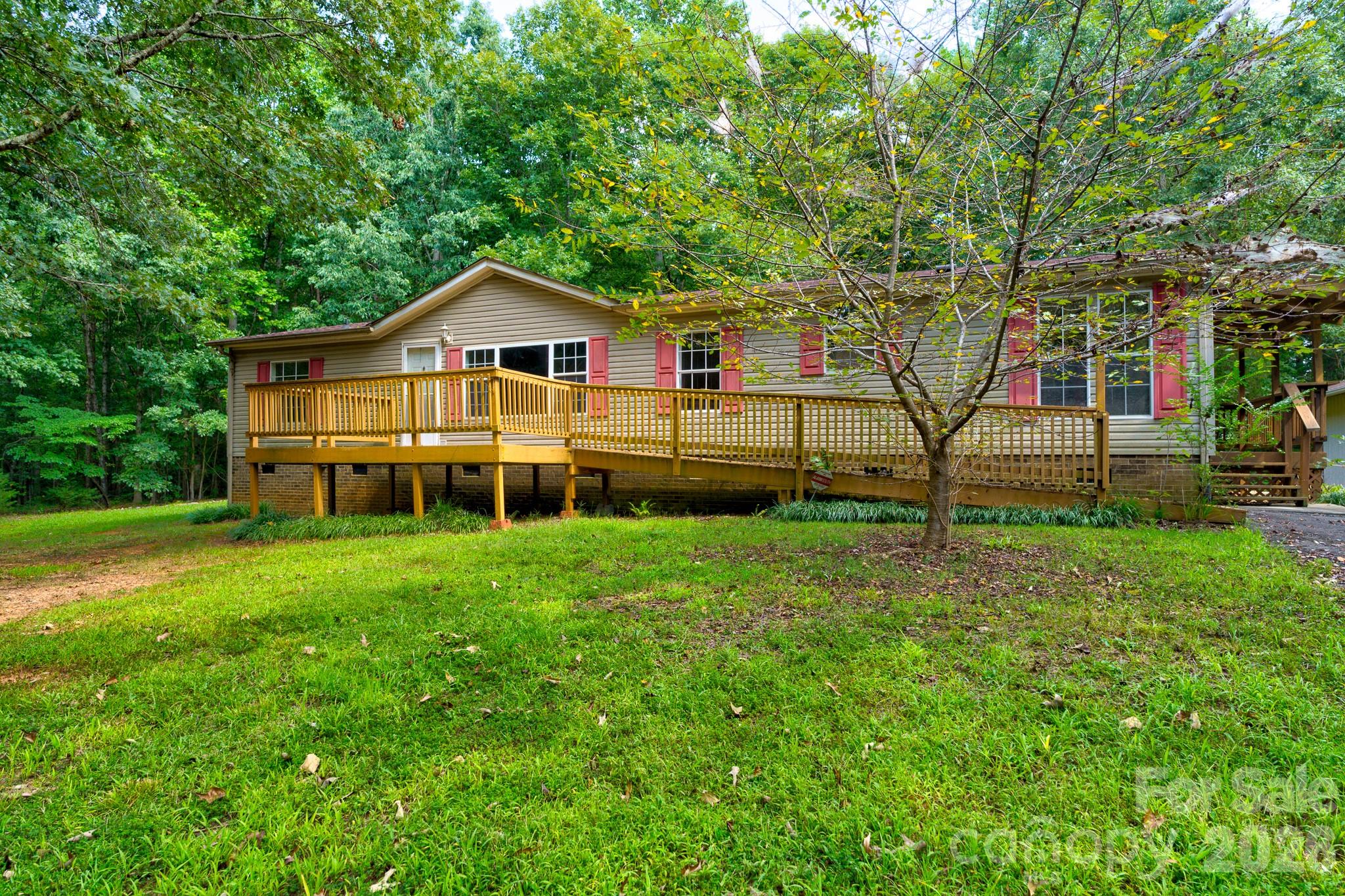 1290 Forest Ridge Drive