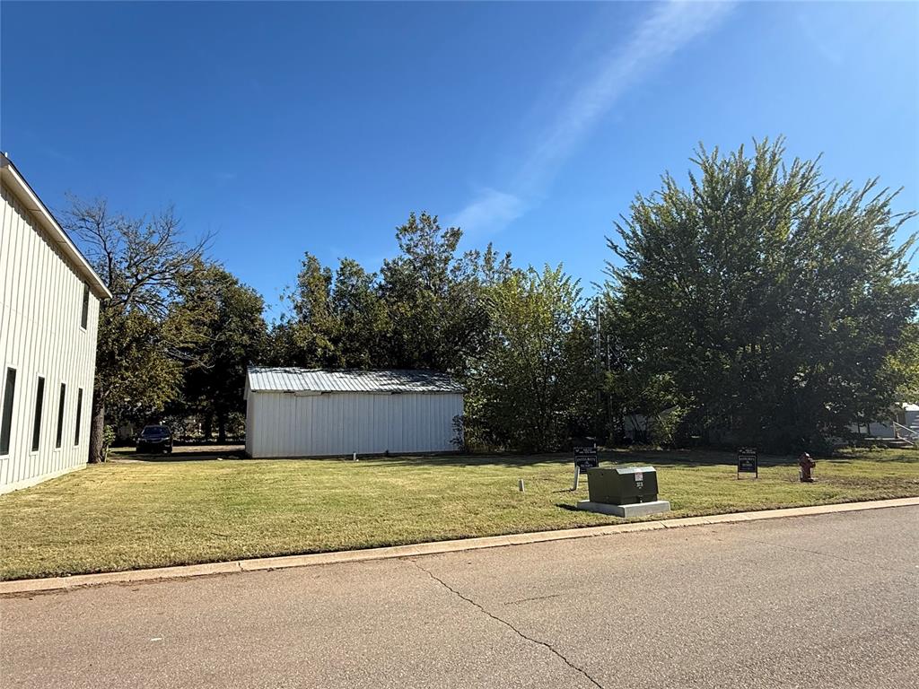 Rare Opportunity offering parkside living with downtown excitement. 

These build-ready lots are located across the street from the park, with Downtown Edmond down the street and close to UCO. Positioned in the heart of the Main Street Addition—one of Edmond’s most up-and-coming areas—this is a prime opportunity for builders and investors alike.

Surrounded by newly completed 3-bed, 2.5-bath homes, you'll find inspiration for your own design while adding your unique touch. With no HOA, located in the Edmond School District, and utilities (water, sewer, electric) already at the street, the hard work is done—you can get started on right away.

An ideal setting for your next project, in a location that blends neighborhood charm with urban convenience.