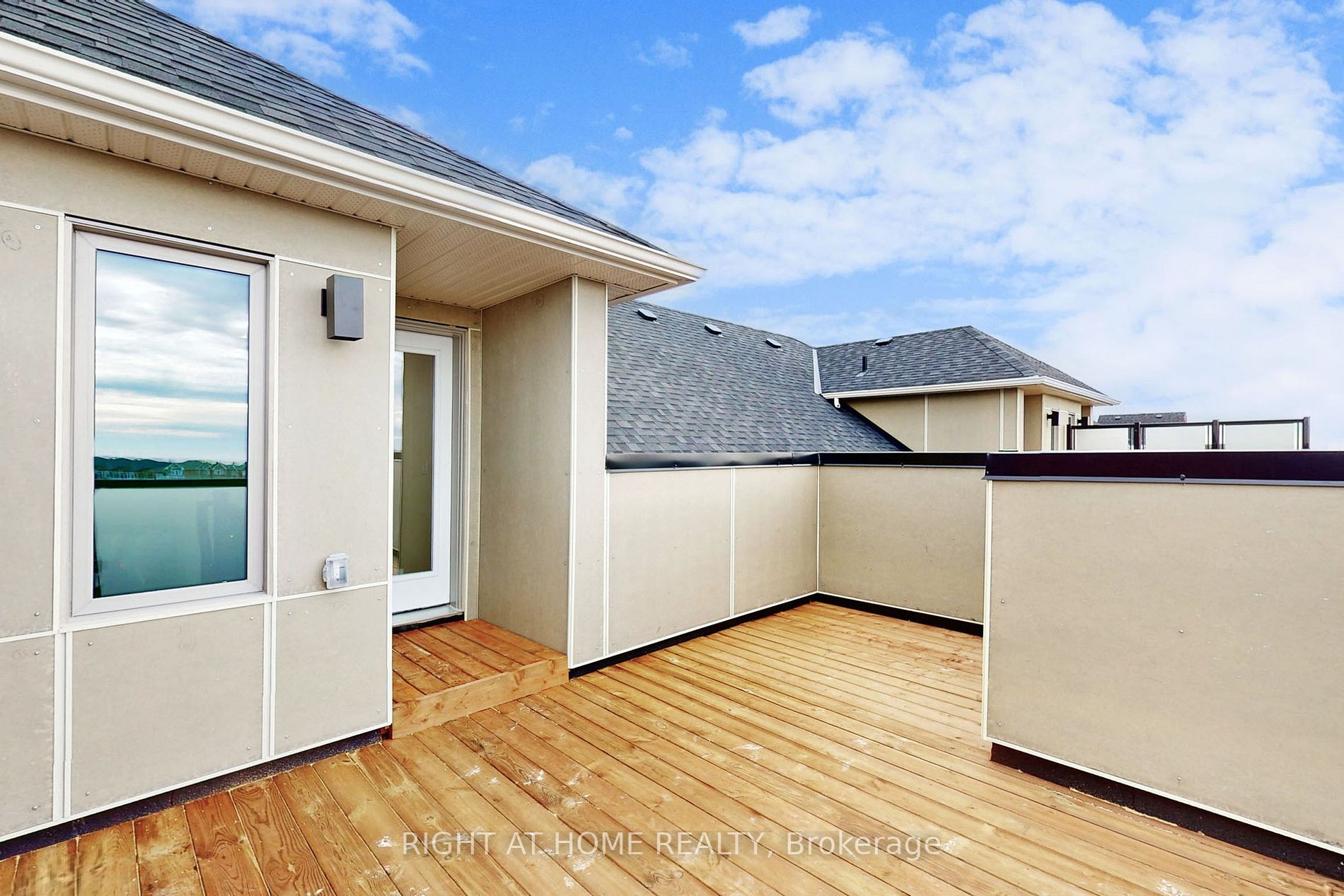 1034 Reflection Pl 207