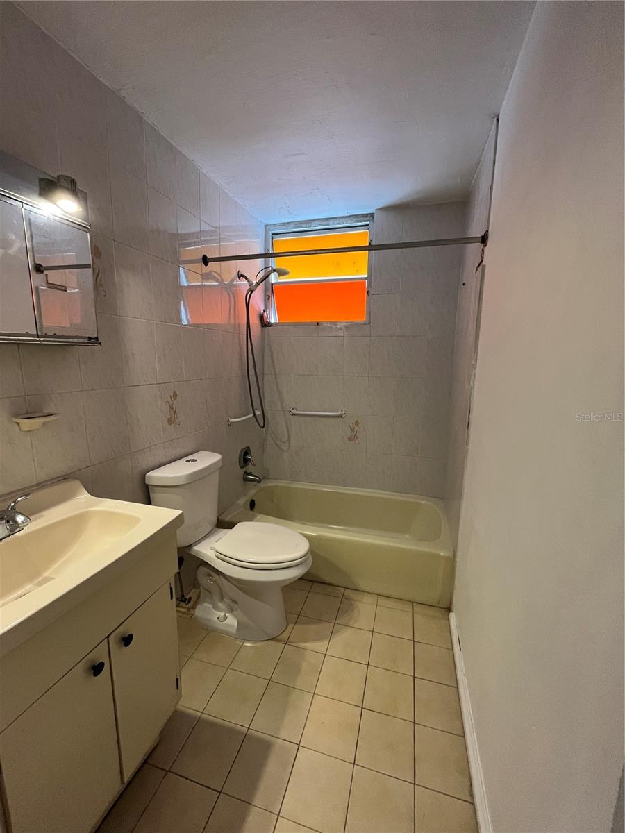 5 Ave Laguna 5c