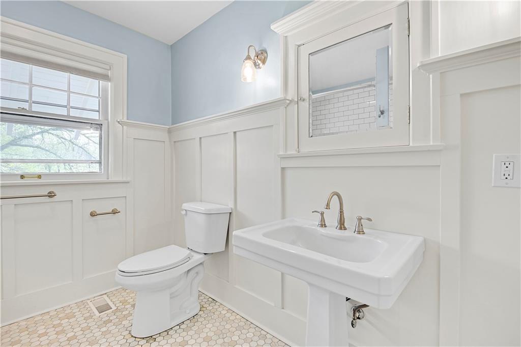 5600 Brookside Boulevard