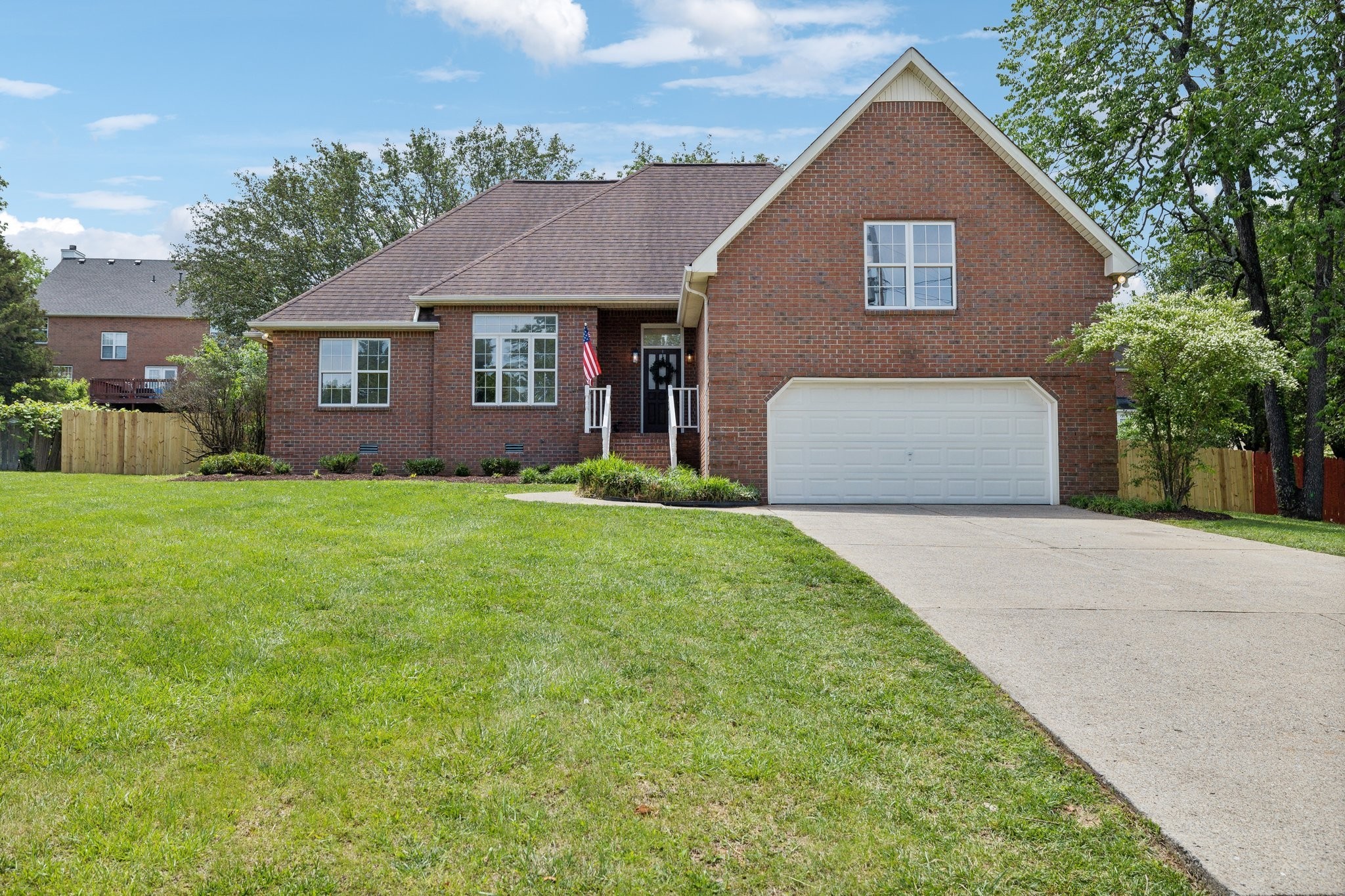 319 Shadowood Dr