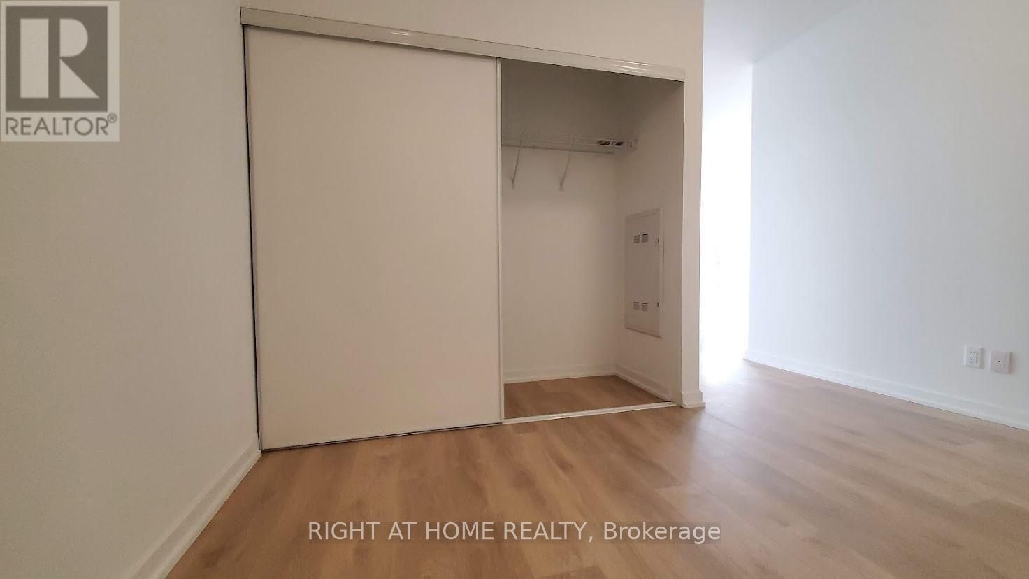38 Forest Manor Rd 2407