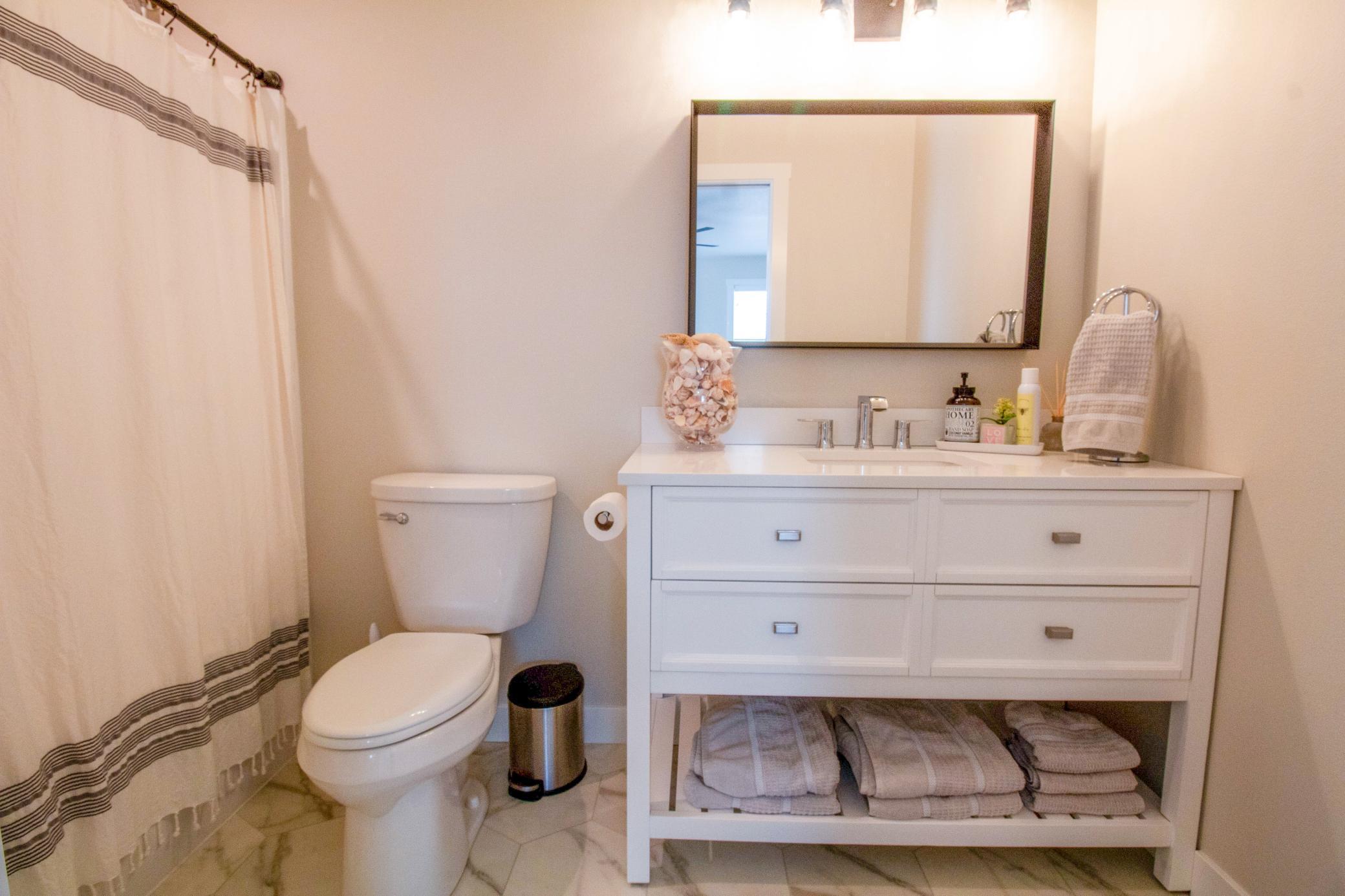 8825 Meadowlark Parkway