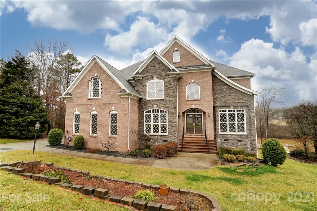 957 Hickory Stick Drive