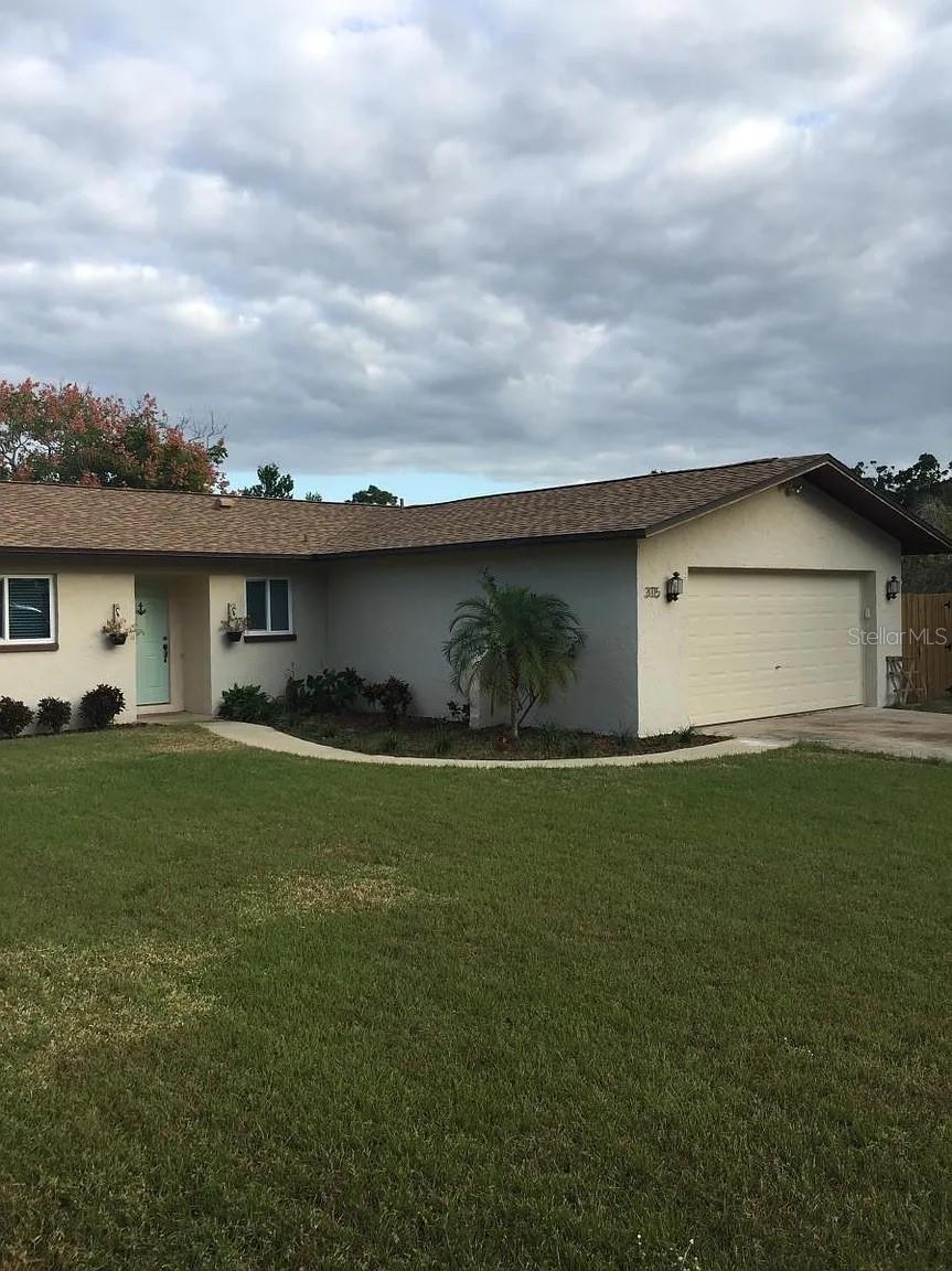 In the heart of established Dunedin neighborhood. Minutes to multiple super markets, Countryside Mall, restaurants, airports, downtown Dunedin, downtown Palm Harbor and the beaches.