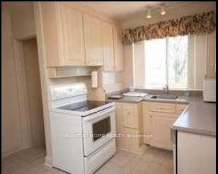 9 Lloydminster Cres