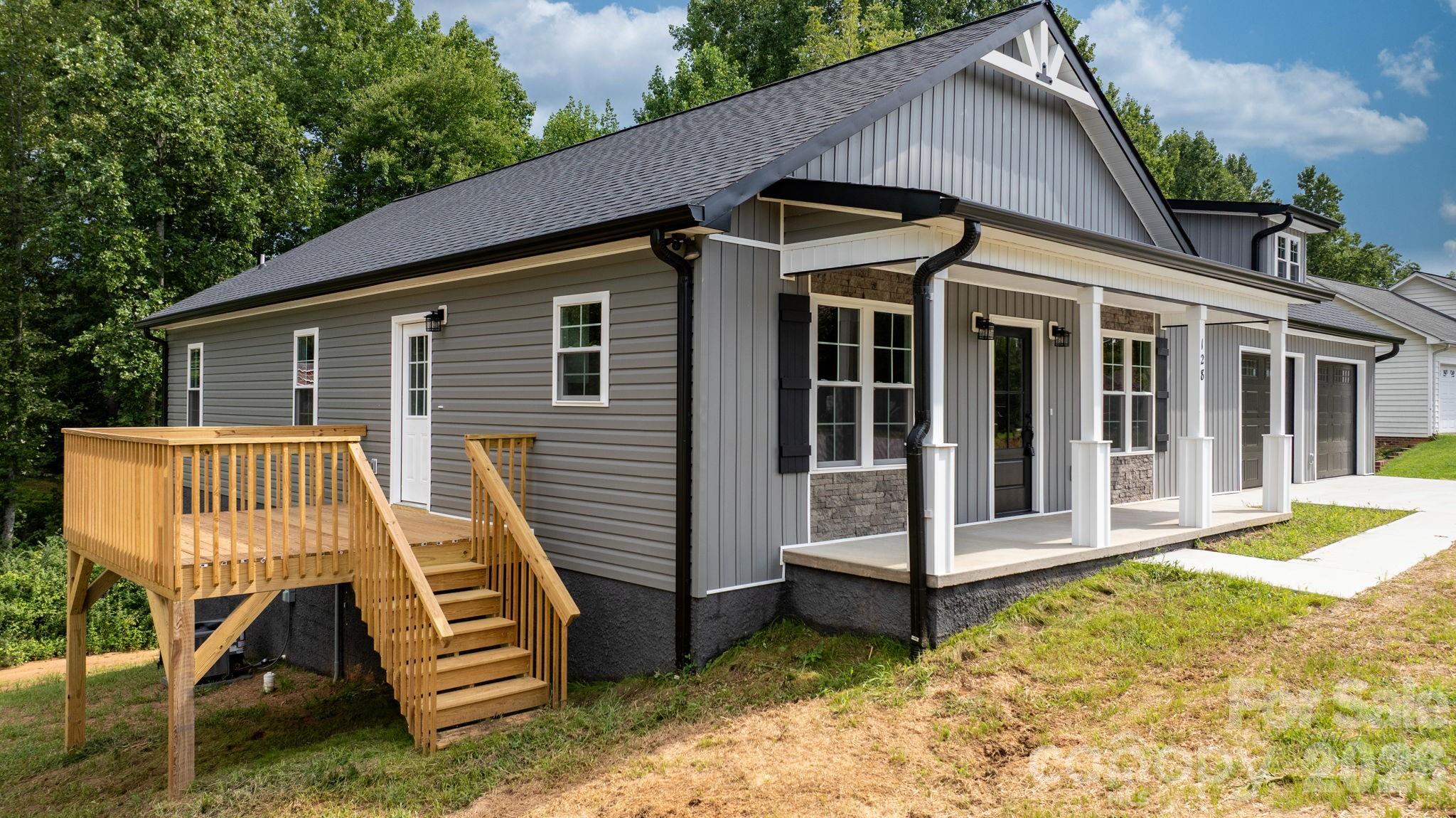 128 Buck Shoals Circle