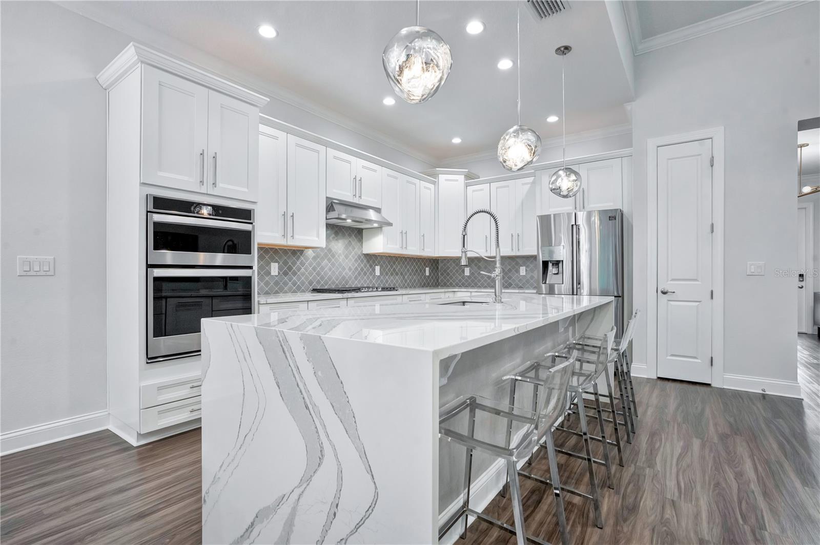 10654 Royal Cypress Way