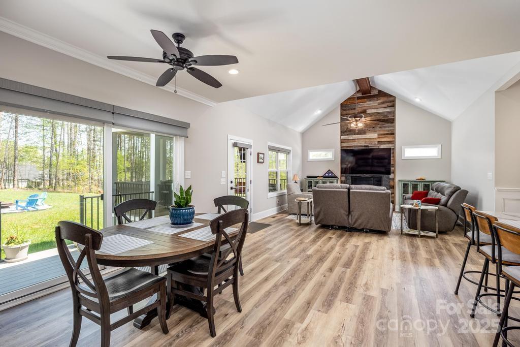 4594 N Wynswept Drive