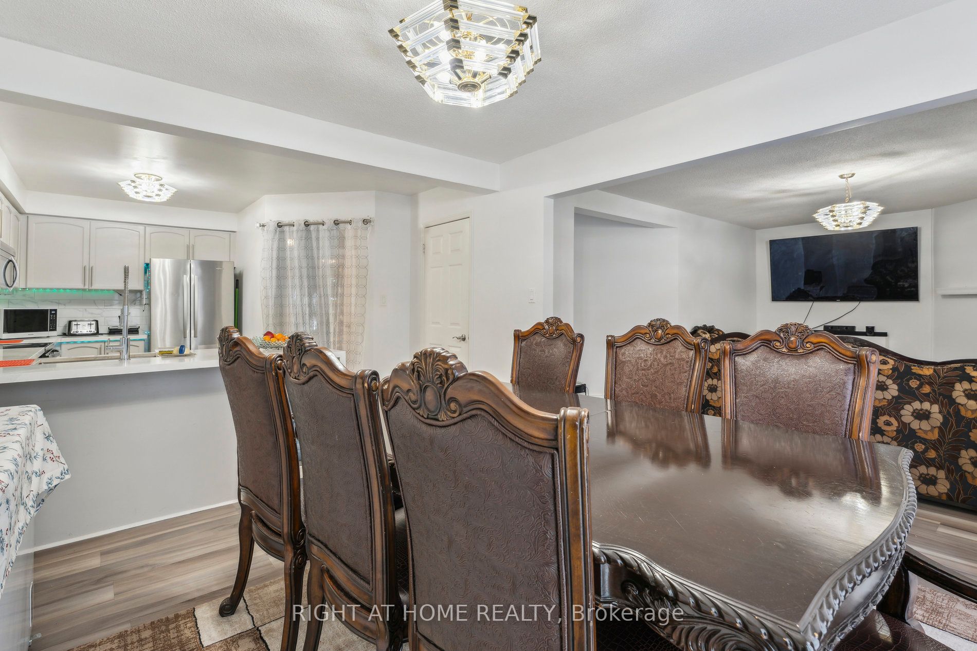 200 W Livingstone W St