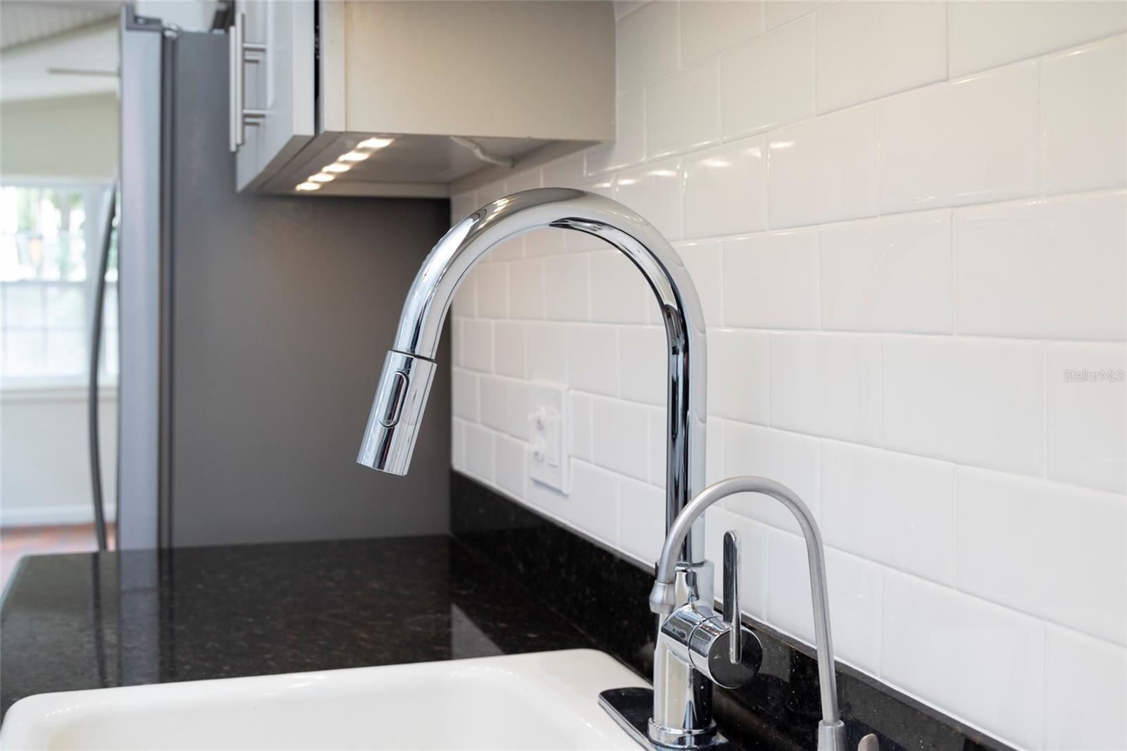 3012 W Sitios Street