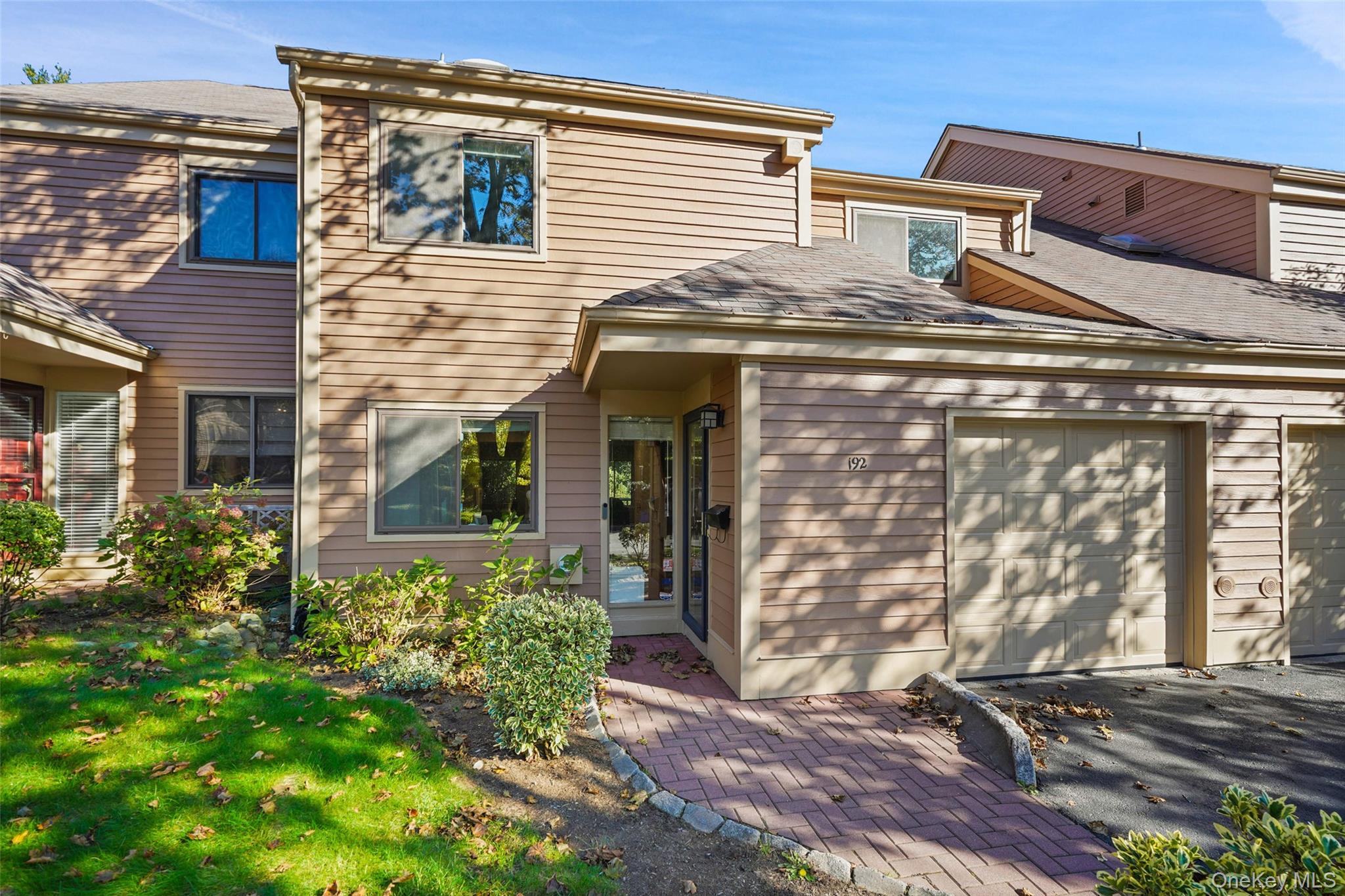 192 Ivy Hill Crescent