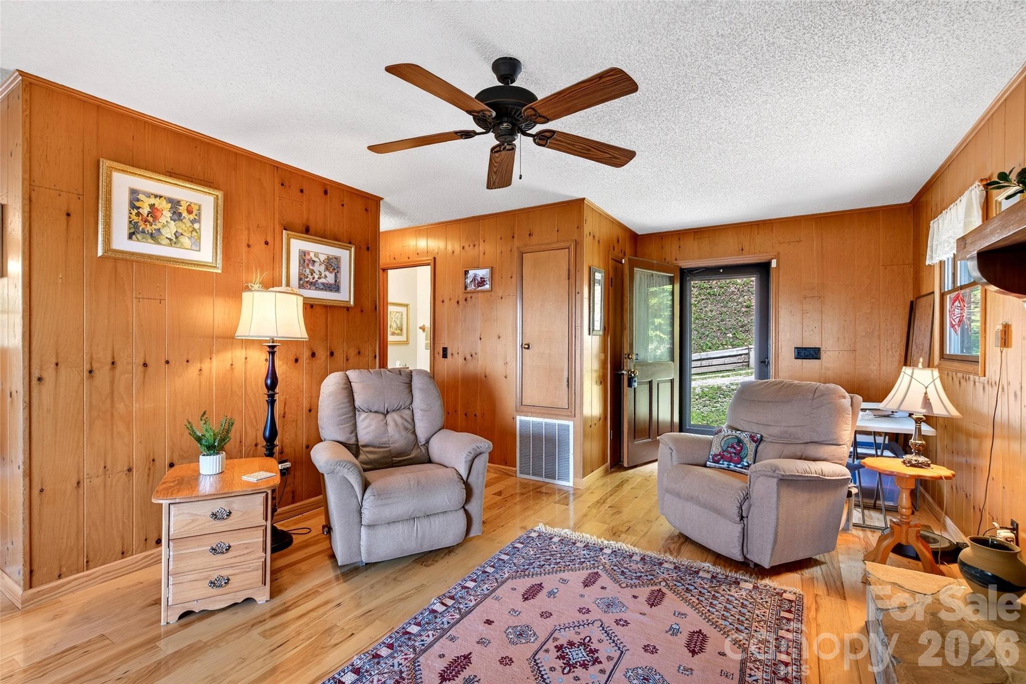 1347 Wipprecht Drive