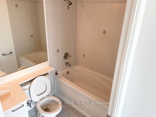 3939 Duke Of York Blvd 802