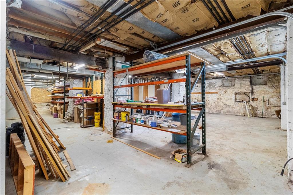 1119-1125 Merriam Lane