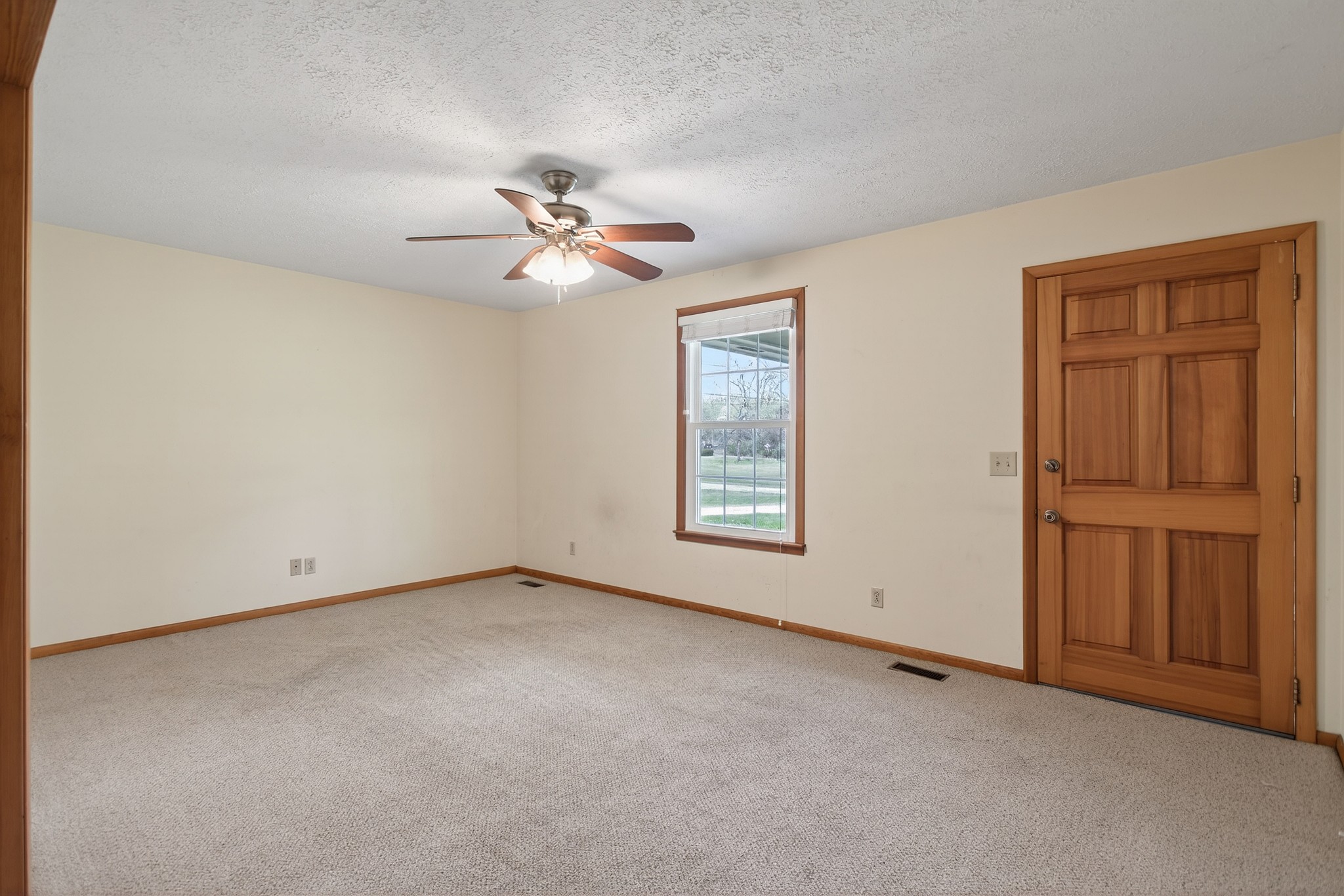 832 New Shackle Island Rd