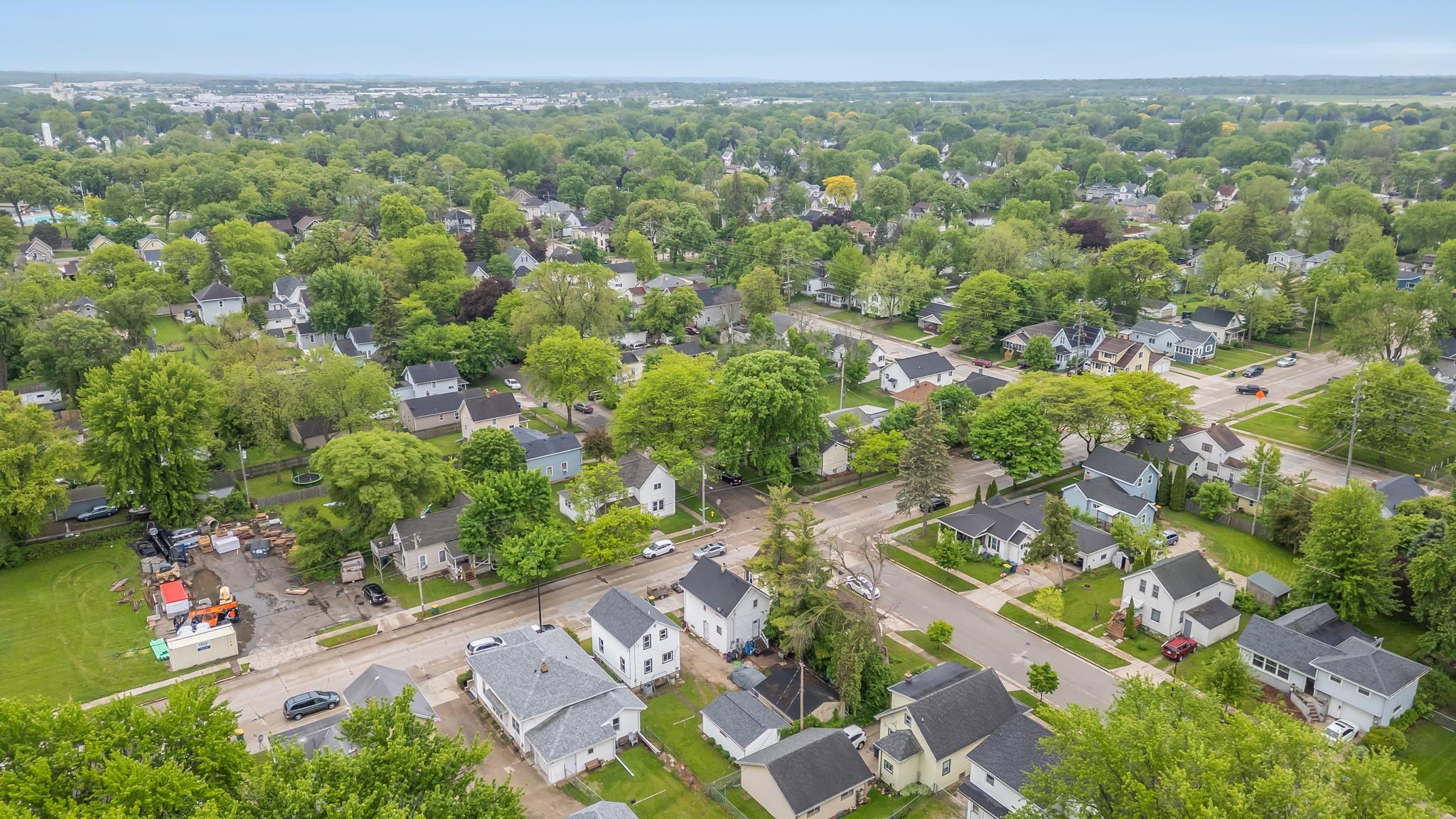369 W Division Street