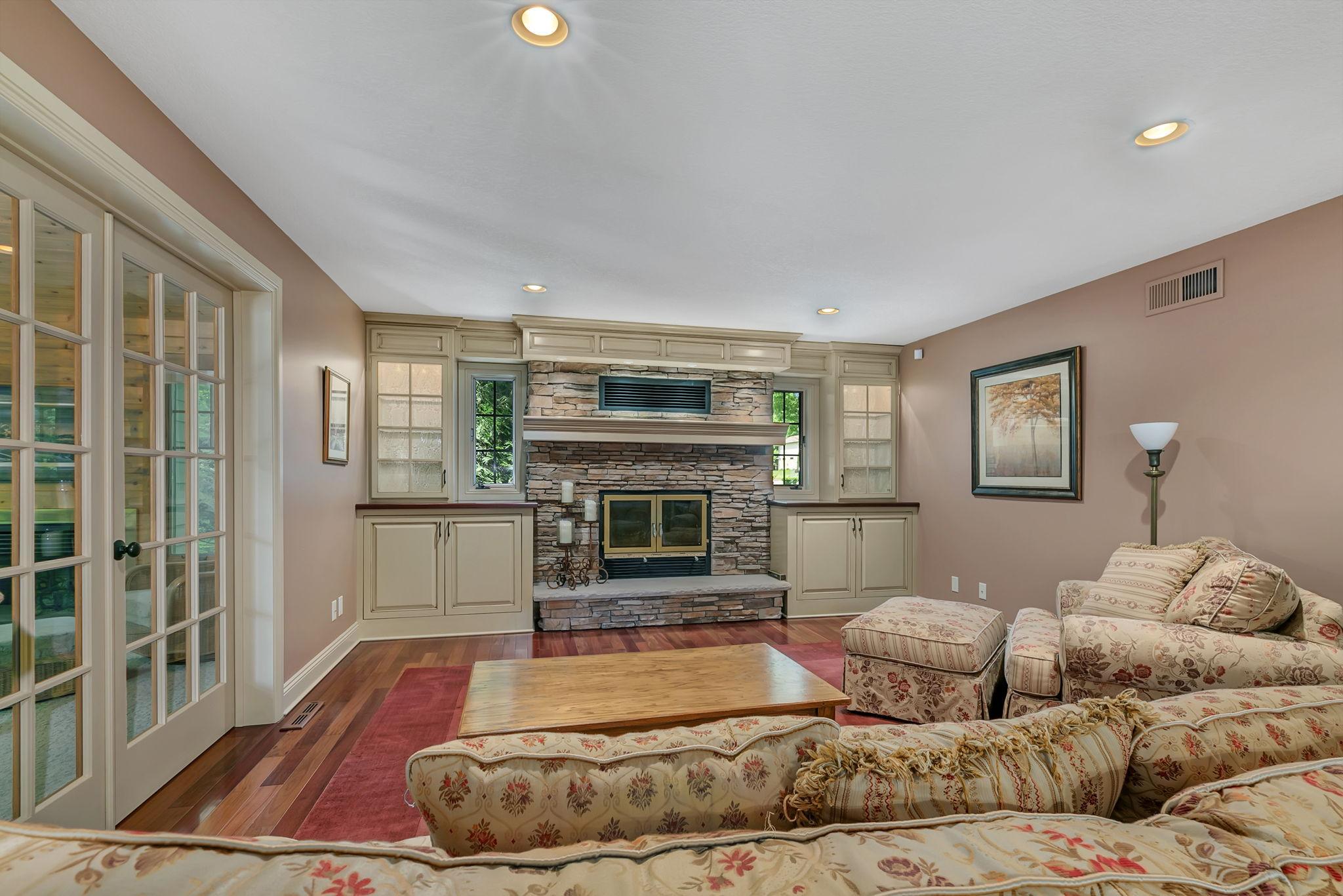 506 10th Street N
