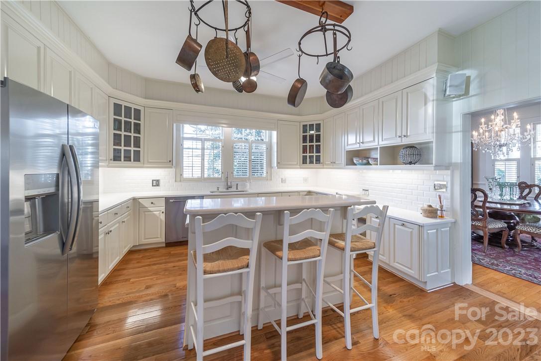 600 West Union Street