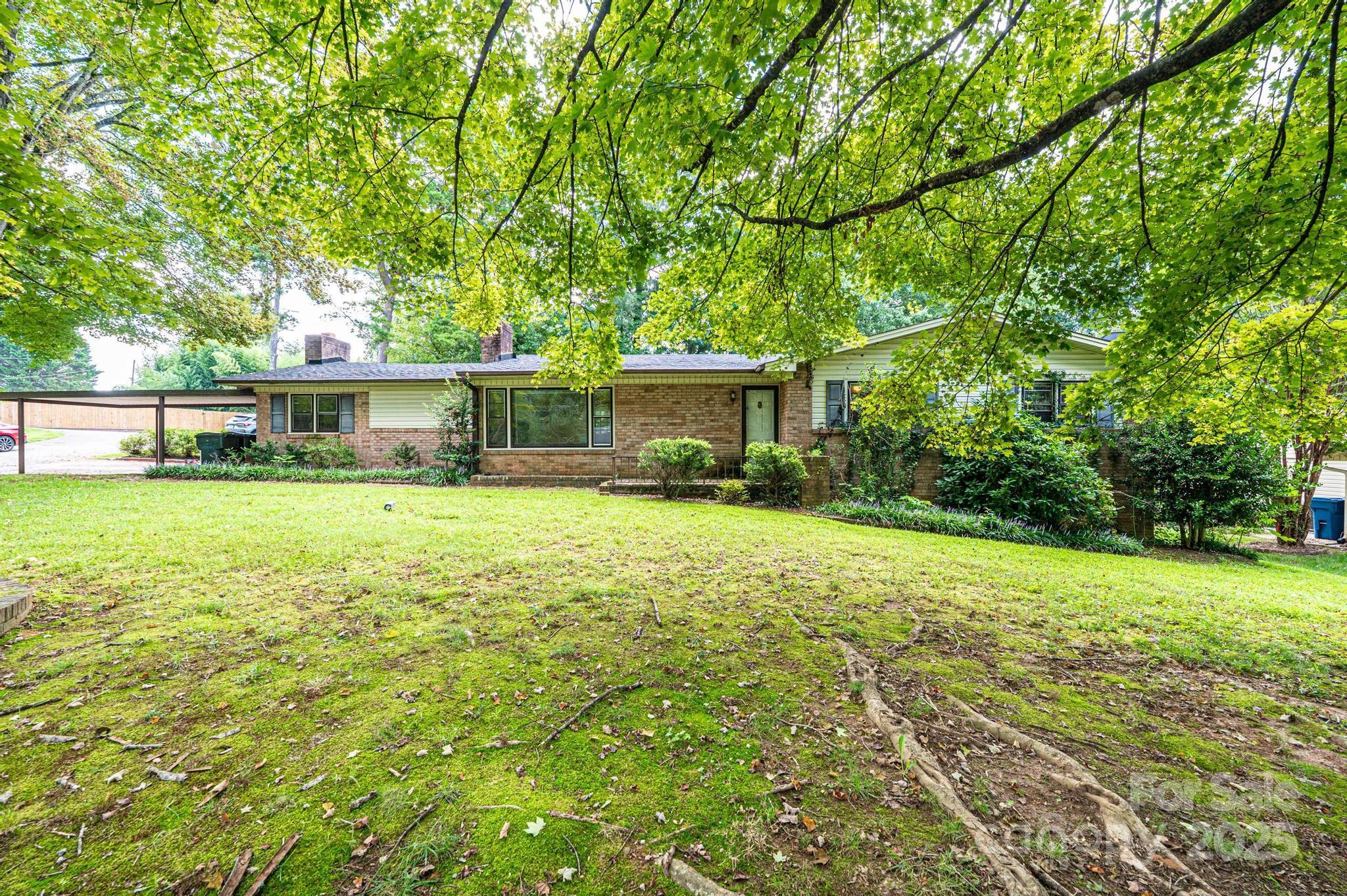 1460 23rd Avenue Place NE