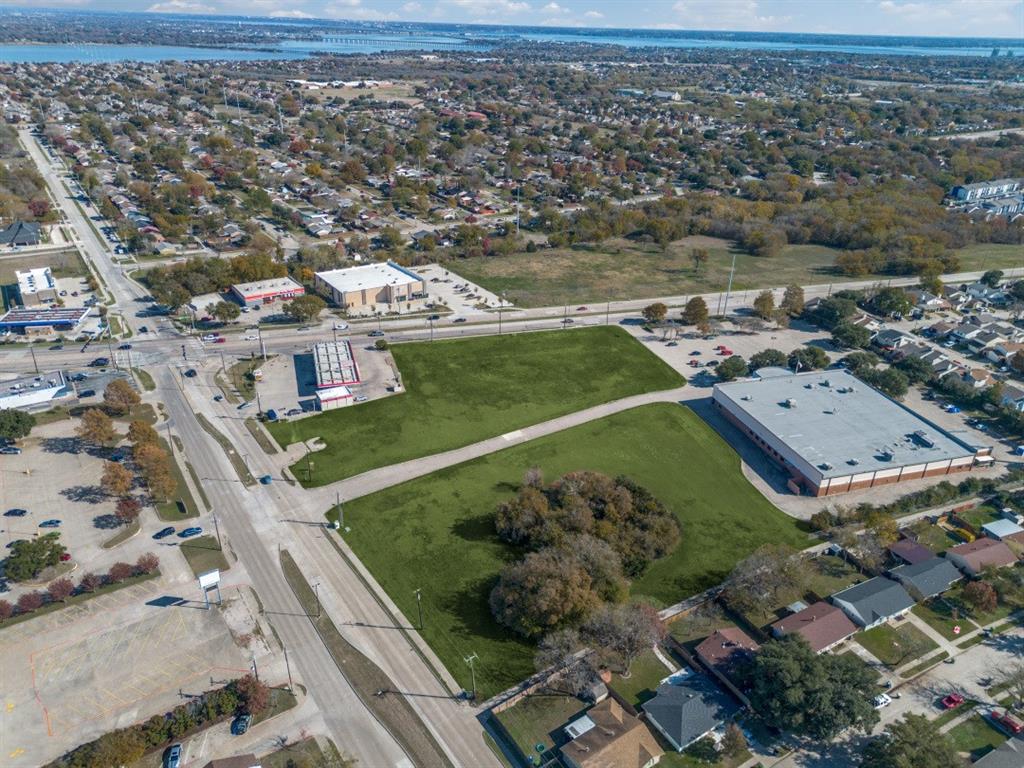 Come build a Strip center, Convenience Store, Day Care, Veterinarian, Dental, Church, Senior Living, Medical, etc. This is a Great location for any Commercial Business wanting a Busy Location that fronts both Broadway & East Oates. There are 3 parcels next to the Library and Post Office and you are Centrally Located. The 3 parcels are 4801 Broadway Blvd, 510 E Oates Rd and 520 E Oates Rd. No Car washes. Survey is Available. SELLER FINANCING AVAILABLE!