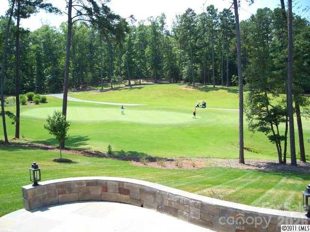 000 Shagbark Court 2208